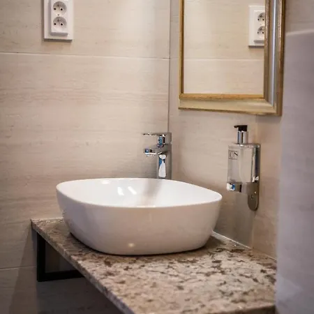 Boutique Apartments Old Town Apartment *