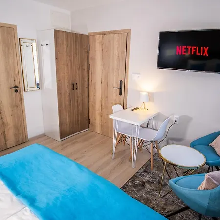 Boutique Apartments Old Town Apartment *